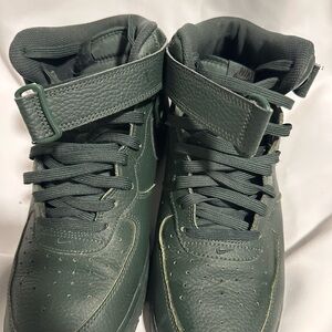 Air force one Nike Men's Green Sneakers